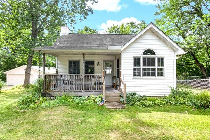 11736 E D Avenue, Richland, MI 49083