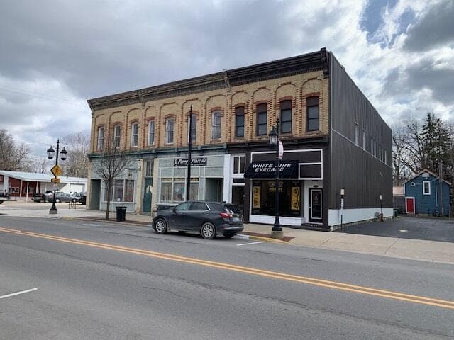 88 N Main Street NE, Cedar Springs, MI 49319