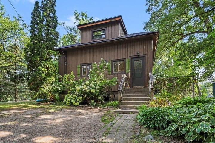 2067 Riverbank Avenue NE, Grand Rapids, MI 49525