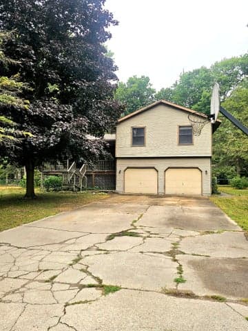 2886 Oak Court, Spring Lake, MI 49456