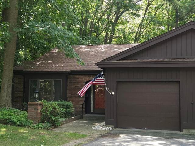 689 Oakway Drive 24, Muskegon, MI 49441