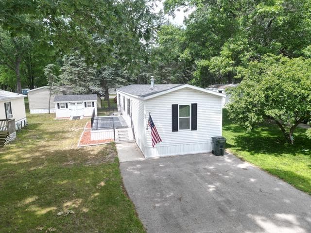2401 Oak Street, Twin Lake, MI 49457