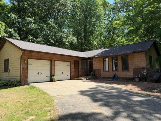 9051 Algoma Avenue NE, Rockford, MI 49341