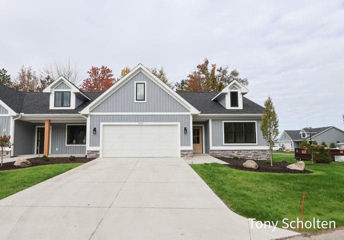 6324 Blendon Woods Drive, Hudsonville, MI 49426