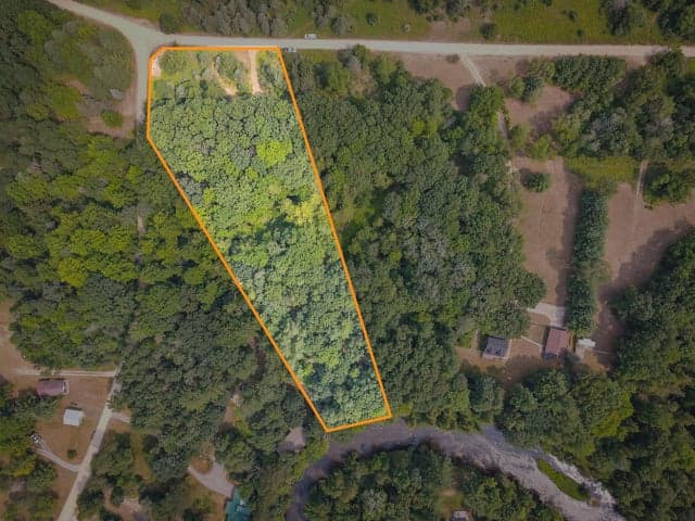 V/L N Apple Drive Lot 37/3.26 A m/l, White Cloud, MI 49349