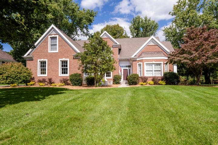 2159 Alpine Court, Stevensville, MI 49127