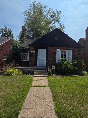 18627 Curtis Street, Detroit, MI 48219