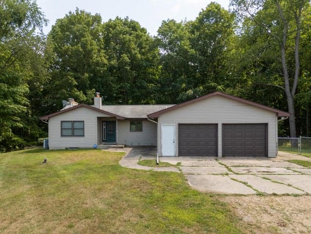 350 3rd Street, Plainwell, MI 49080