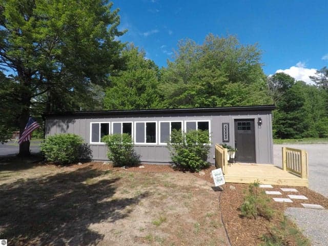 5555 Michigan 115, Cadillac, MI 49601