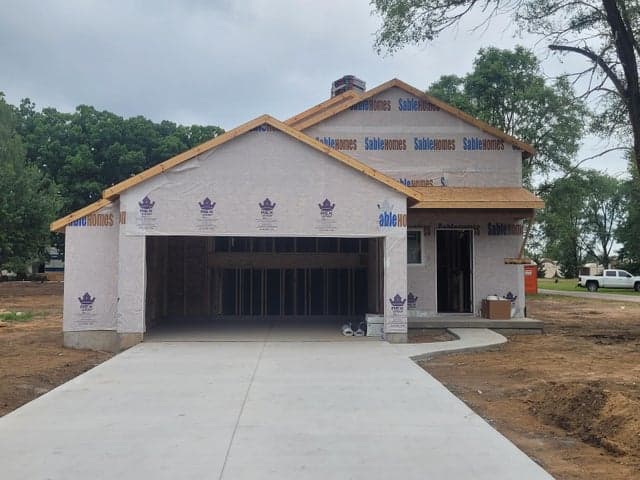 860 Crooks Street, Belding, MI 48809