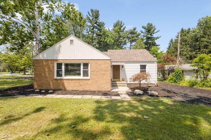 811 Tomahawk Lane, Niles, MI 49120