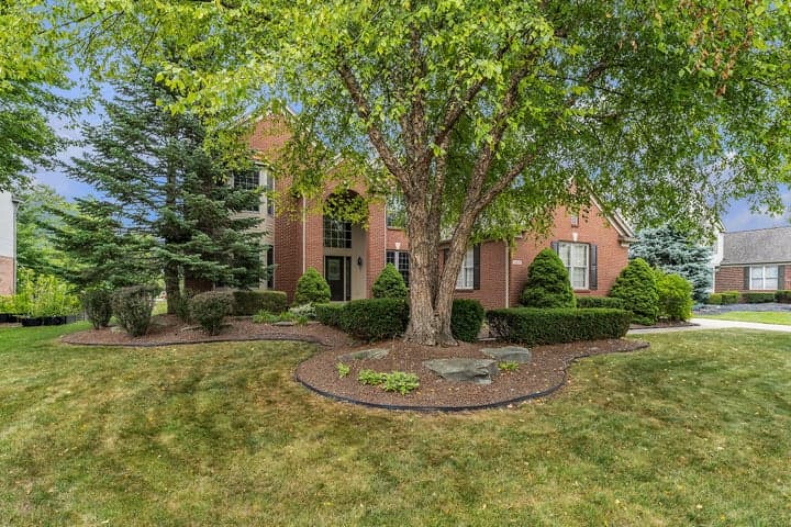 1669 Liberty Street N, Canton, MI 48188