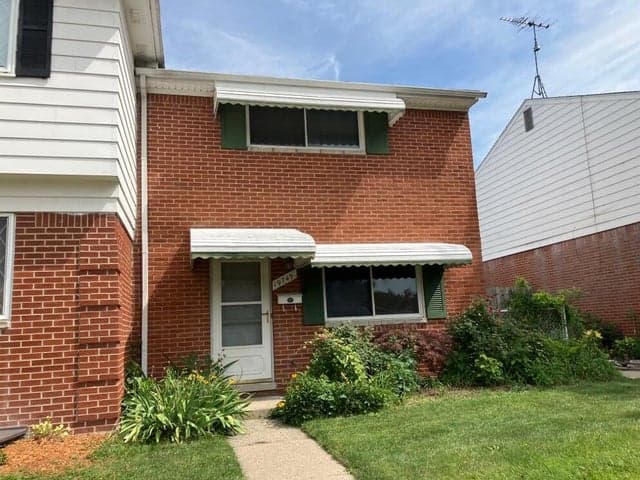 19749 Abrahm Street, Clinton Twp, MI 48035