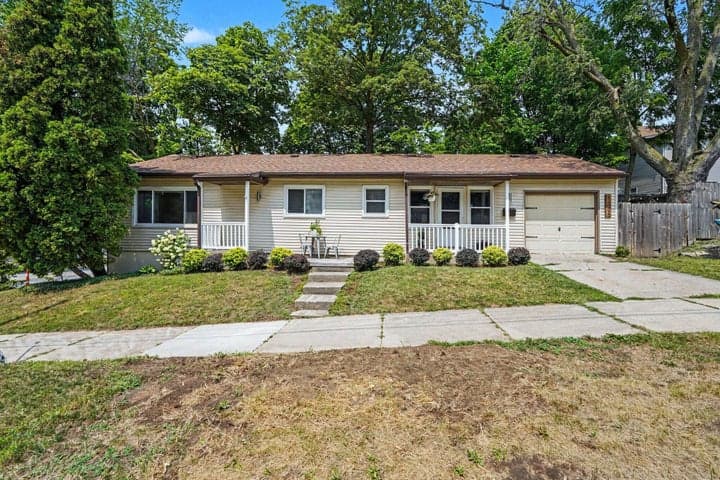 1205 Fountain Street NE, Grand Rapids, MI 49503