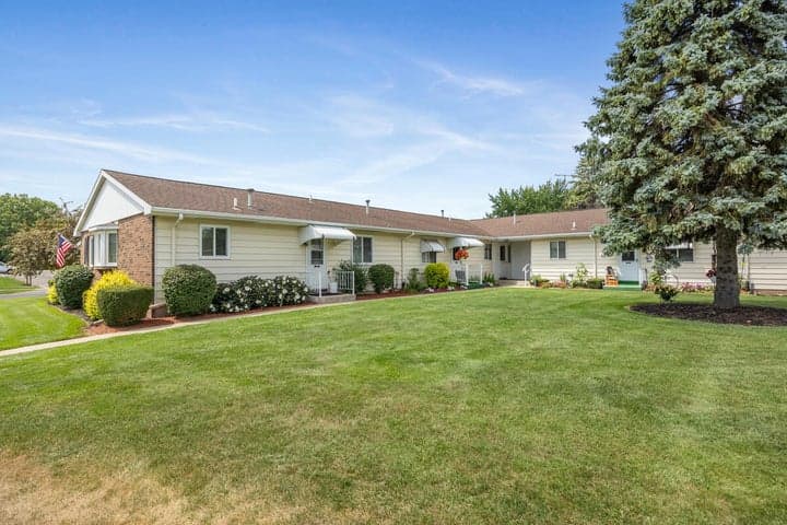 5946 Leisure South Drive SE, Grand Rapids, MI 49548