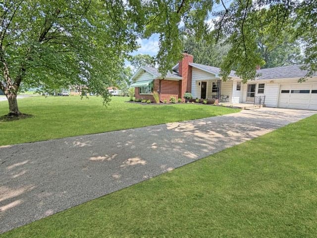 1615 Roger Avenue, Benton Harbor, MI 49022