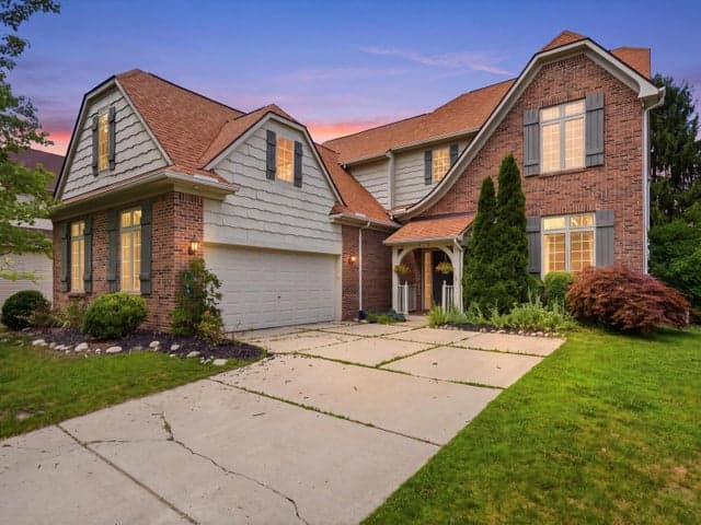 5900 Villa France Avenue, Ann Arbor, MI 48103
