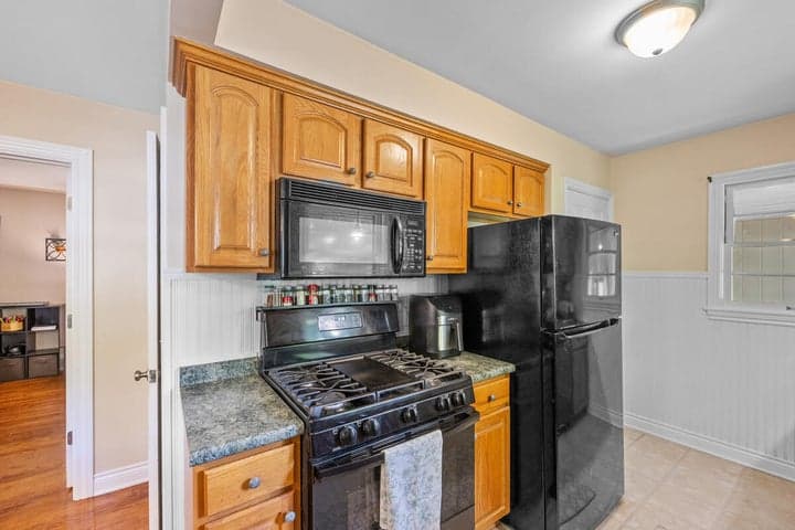 2100 SE Cambridge Drive SE, Grand Rapids, MI 49506