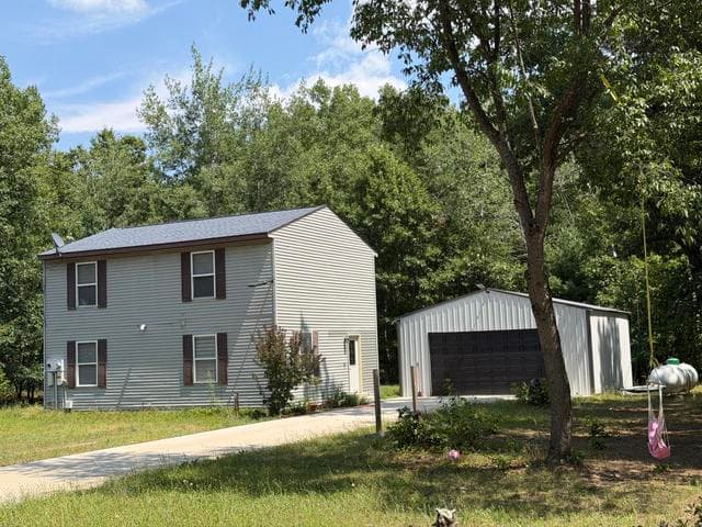 7936 S Rountuit Lane, Howard City, MI 49329
