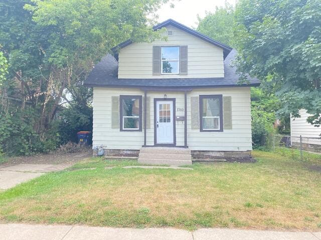 1360 Paris Avenue NE, Grand Rapids, MI 49505