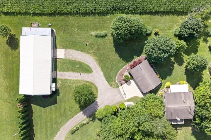 64700 M-40, Jones, MI 49061