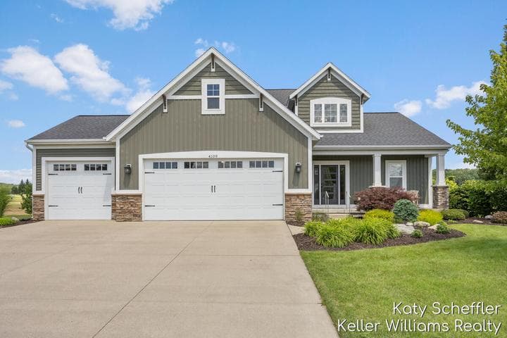 4109 Boulder View Drive NE, Belmont, MI 49306