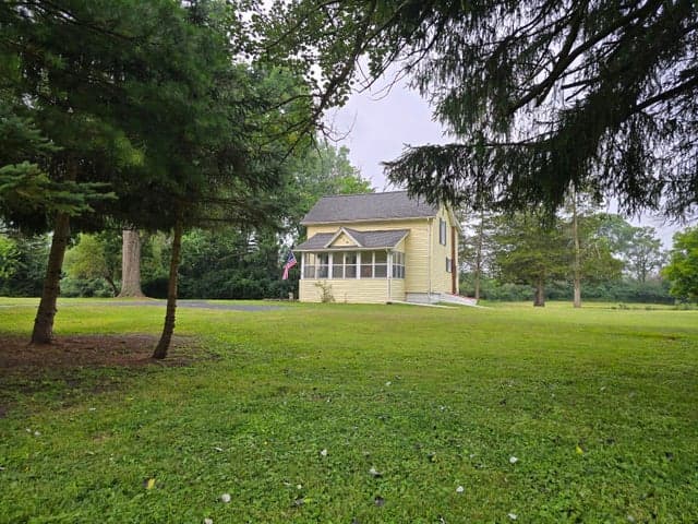 Photo 3