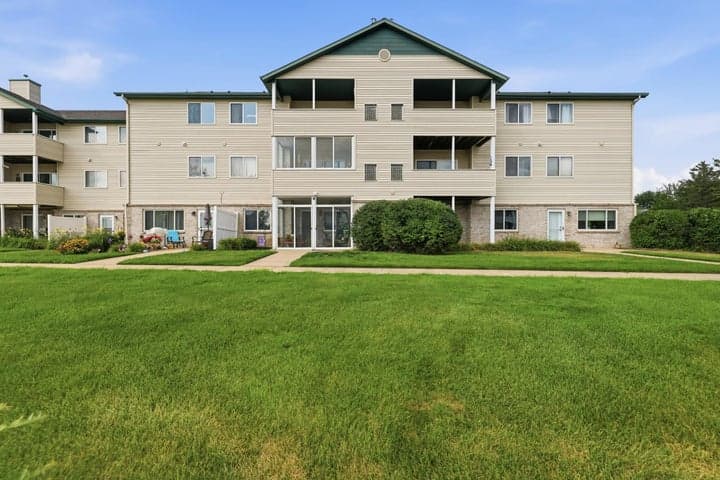 8658 S Jasonville Court SE 130, Caledonia, MI 49316