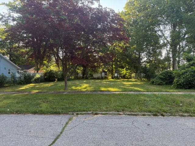 1015 N 6th Street, Niles, MI 49120