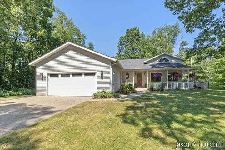 8731 Leonard Street, Coopersville, MI 49404