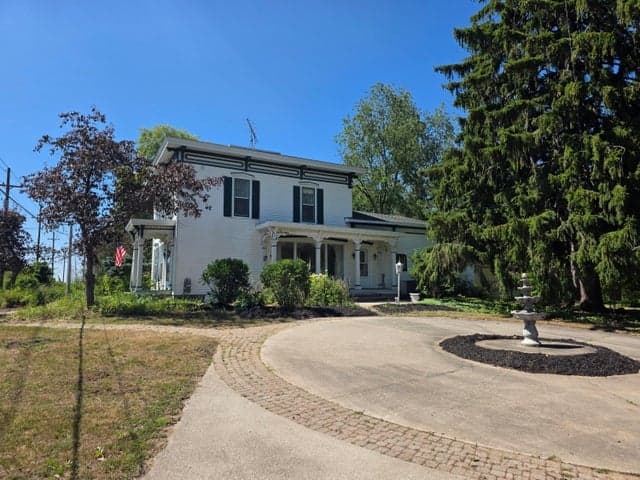 427 S Main, Cedar Springs, MI 49319