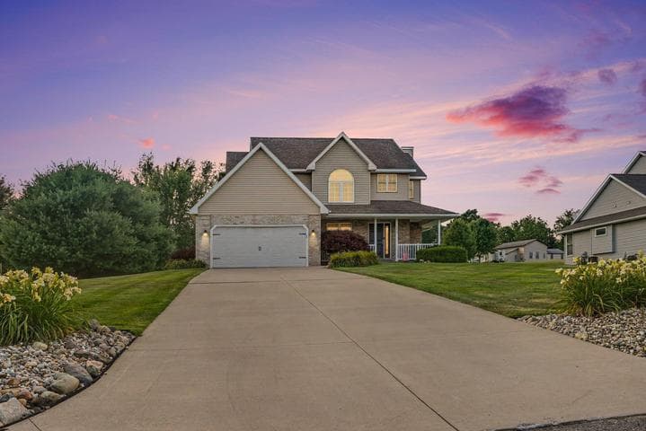 12905 Silver Spring Lane, Battle Creek, MI 49014