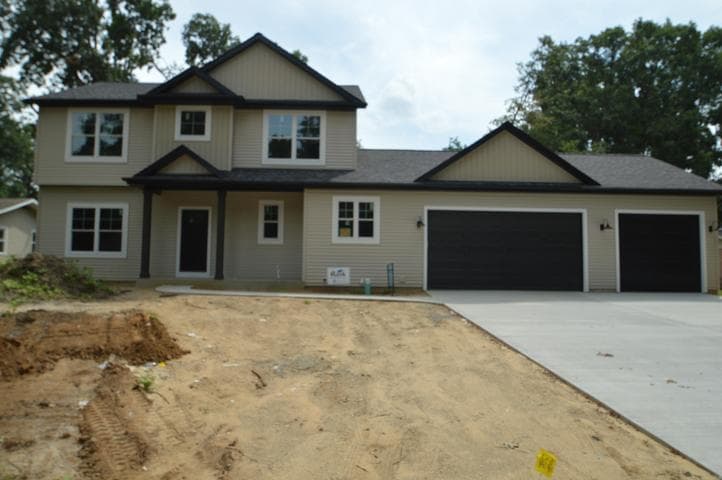 68889 6th Street, Edwardsburg, MI 49112