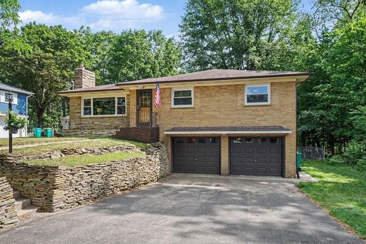 1117 W Kilgore Road, Portage, MI 49024