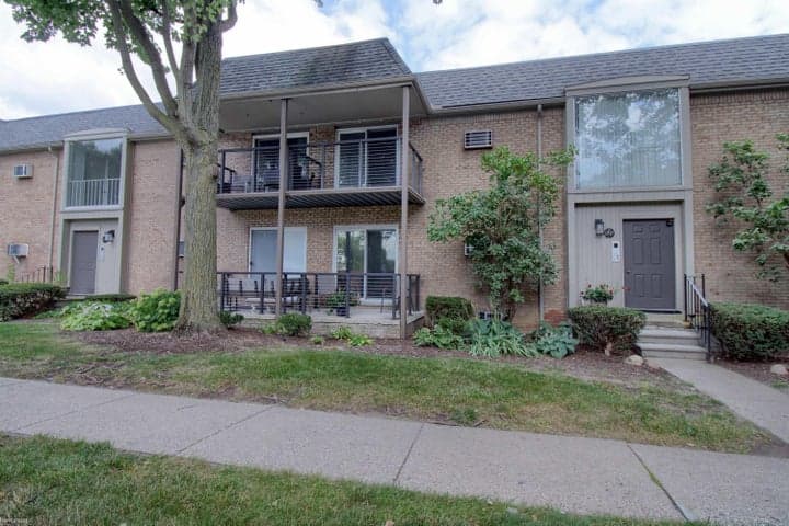 1717 E 14 Mile Road C, Birmingham, MI 48009