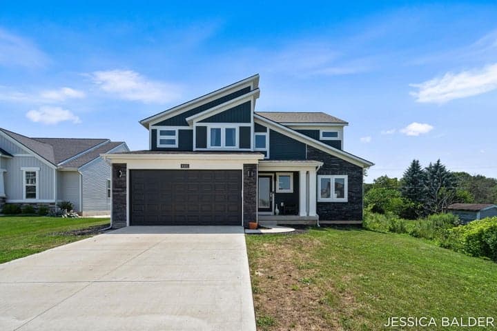 8355 Brickley Street SE, Byron Center, MI 49315