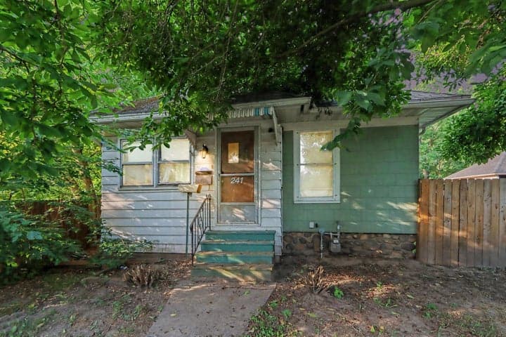 Photo 1