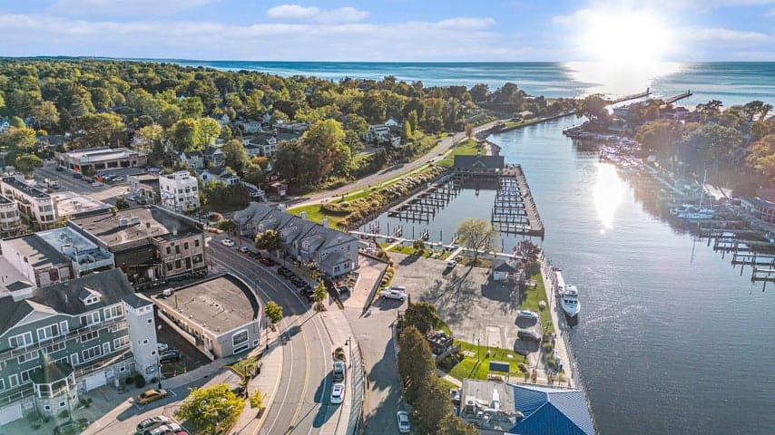 259 Kalamazoo Street 4, South Haven, MI 49090