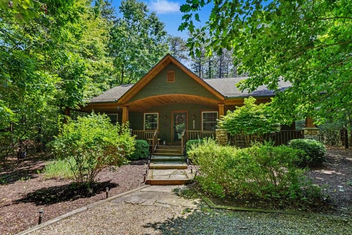 14279 Wildwood Lane, Harbert, MI 49115