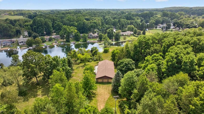 15281 U.S. 12, Brooklyn, MI 49230