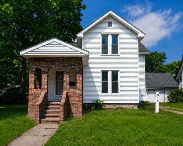 518 Walnut Street, Three Rivers, MI 49093