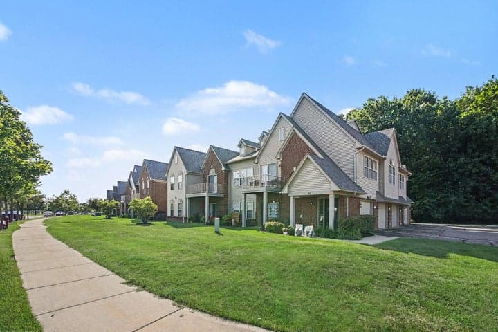 951 Addington Lane 135, Ann Arbor, MI 48108