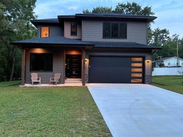 1418 Blue Star Highway, South Haven, MI 49090
