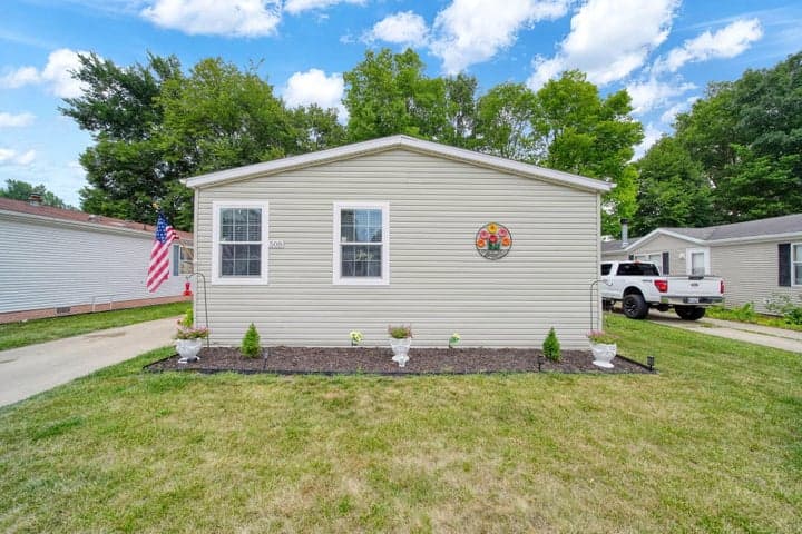 508 Rio Grande Drive, Adrian, MI 49221