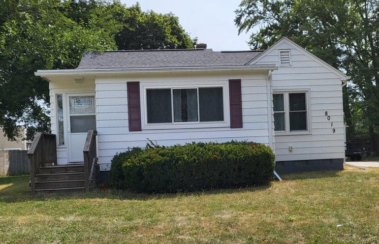 8019 Lake Wood Drive, Portage, MI 49002