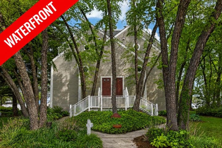 320 Oselka Drive 243, New Buffalo, MI 49117