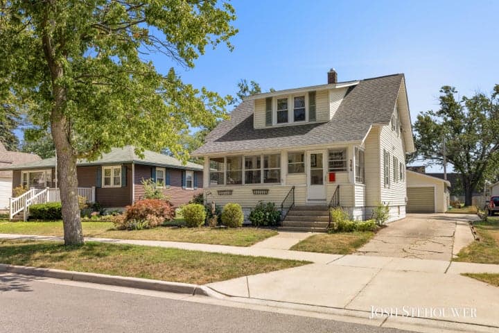364 W 21st Street, Holland, MI 49423