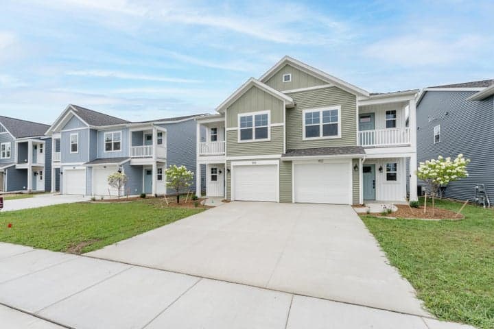914 Indiana Avenue 14, South Haven, MI 49090