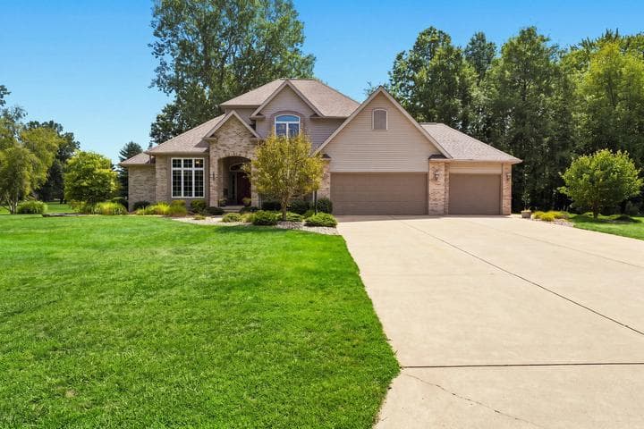 9847 Quail Run Court, Bridgman, MI 49106