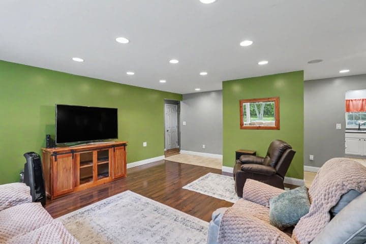 Photo 6